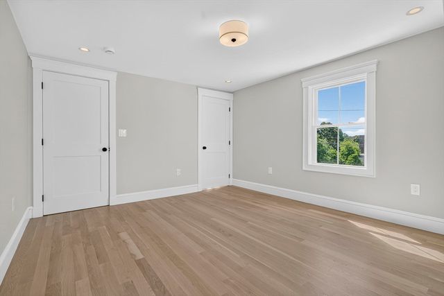 20 Saltonstall Rd, Medford, MA 02155