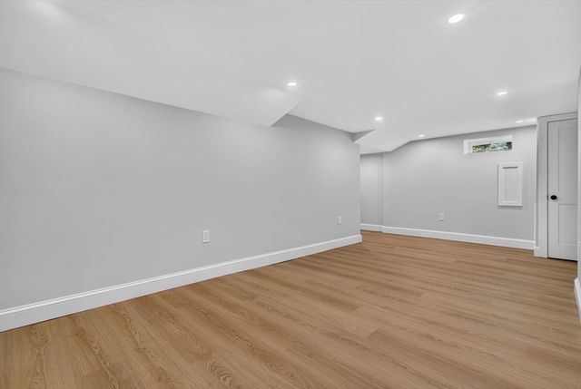 20 Saltonstall Rd, Medford, MA 02155