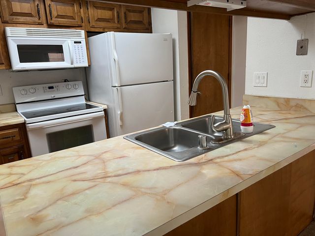 6036 Del Campo Place NE, Albuquerque, NM 87109