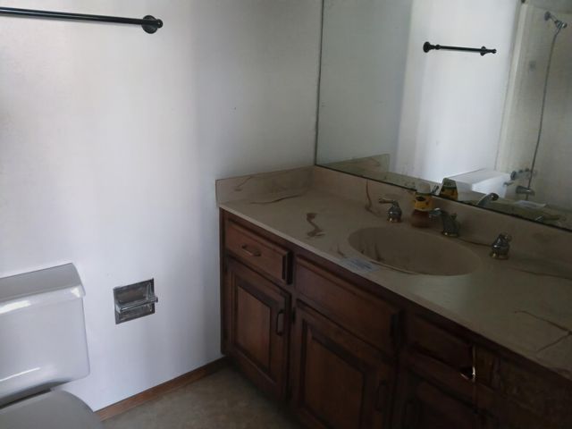 6036 Del Campo Place NE, Albuquerque, NM 87109