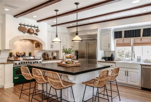 3825 Palos Verdes Drive North, Palos Verdes Estates, CA 90274