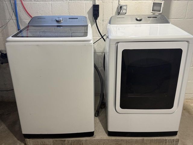 702 W 20TH AVENUE, Oshkosh, WI 54902