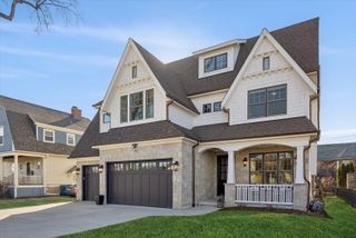 502 S Fairview Avenue, Elmhurst, IL 60126
