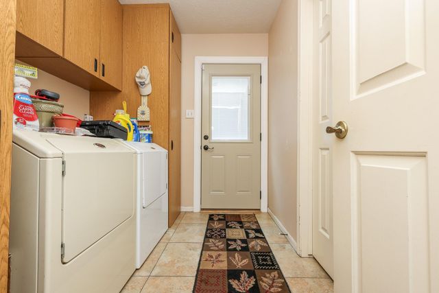 10315 Springland Ct, Houston, TX 77065