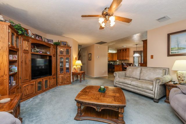 10315 Springland Ct, Houston, TX 77065