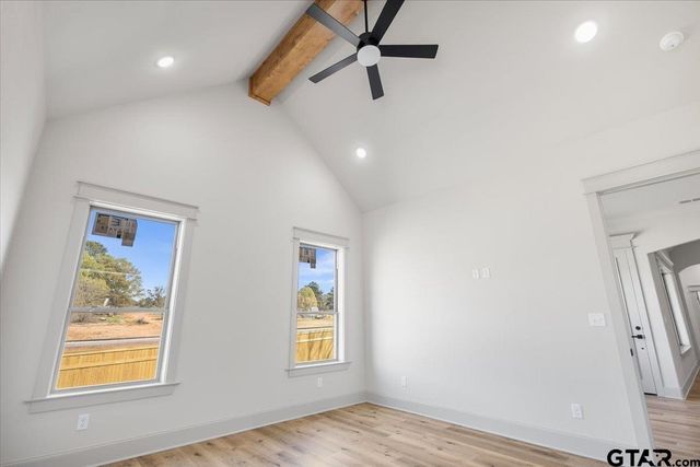 16618 Meadow Crest Dr, Lindale, TX 75771