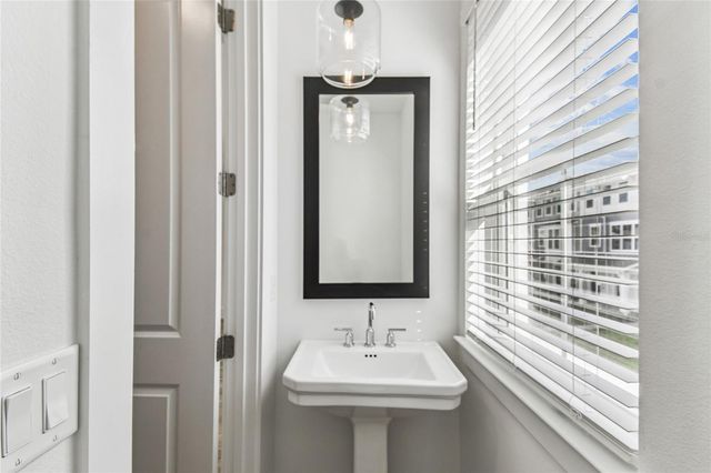 1824 LIPHOCK ALLEY 30, Orlando, FL 32803