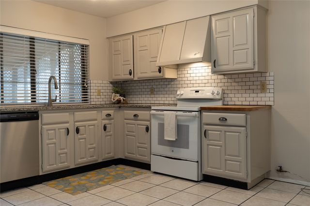 1605 Whittenburg Drive, Fort Worth, TX 76134