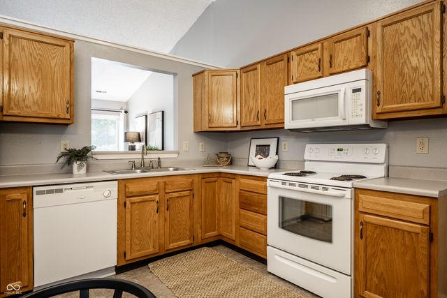 8551 Kousa Drive, Indianapolis, IN 46234