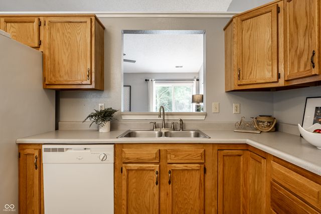 8551 Kousa Drive, Indianapolis, IN 46234