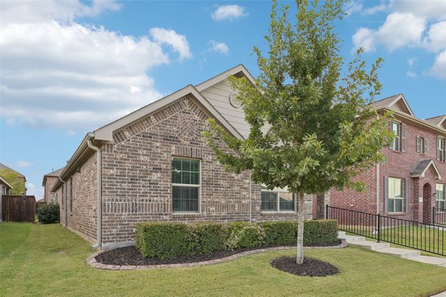 2309 Pyrite Drive, Aubrey, TX 76227