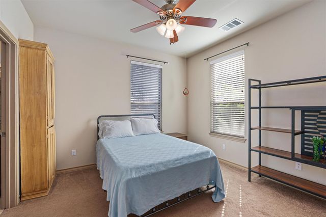 209 Harris ST, Elgin, TX 78621