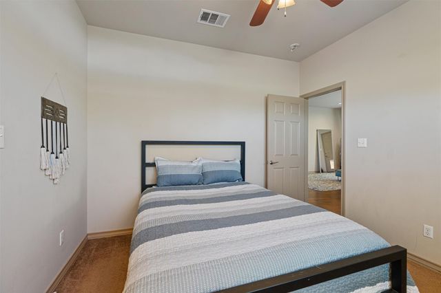 209 Harris ST, Elgin, TX 78621