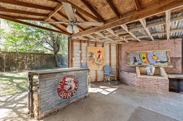 209 Harris ST, Elgin, TX 78621