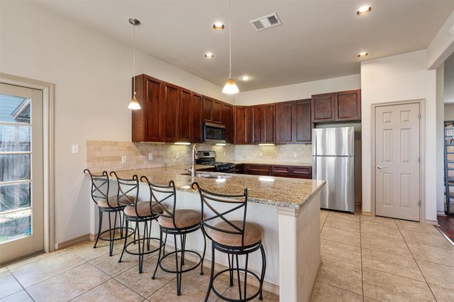 209 Harris ST, Elgin, TX 78621