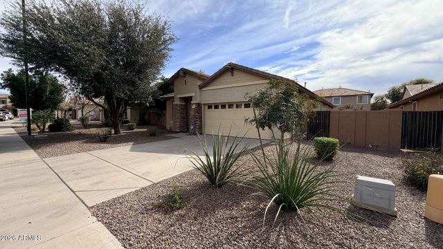 2739 E CANYON CREEK Drive, Gilbert, AZ 85295