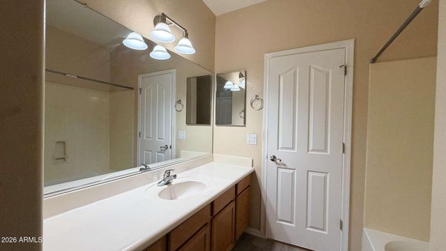 2739 E CANYON CREEK Drive, Gilbert, AZ 85295