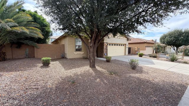 2739 E CANYON CREEK Drive, Gilbert, AZ 85295