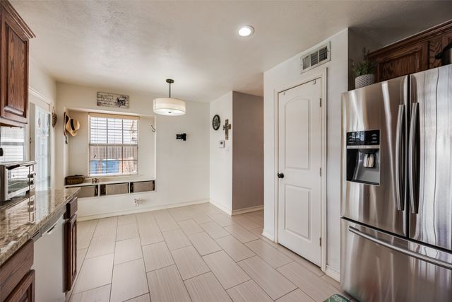 8818 Davis Street, Rowlett, TX 75088