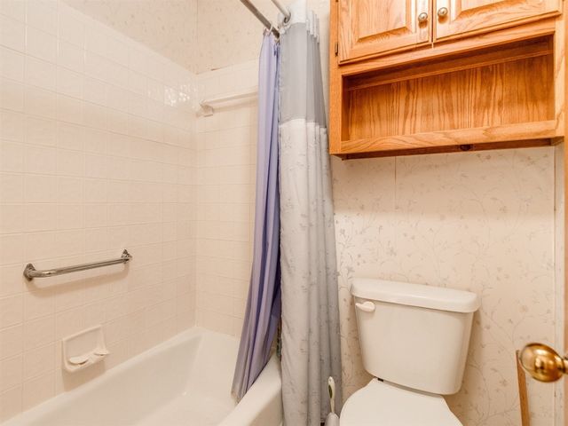 1717 Park View Place, Edmond, OK 73003