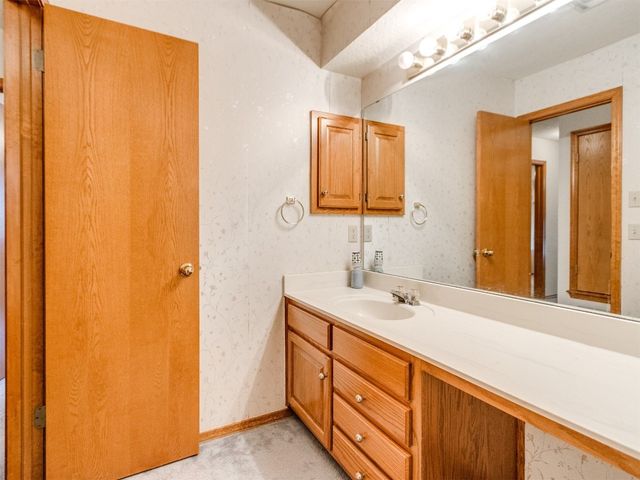 1717 Park View Place, Edmond, OK 73003