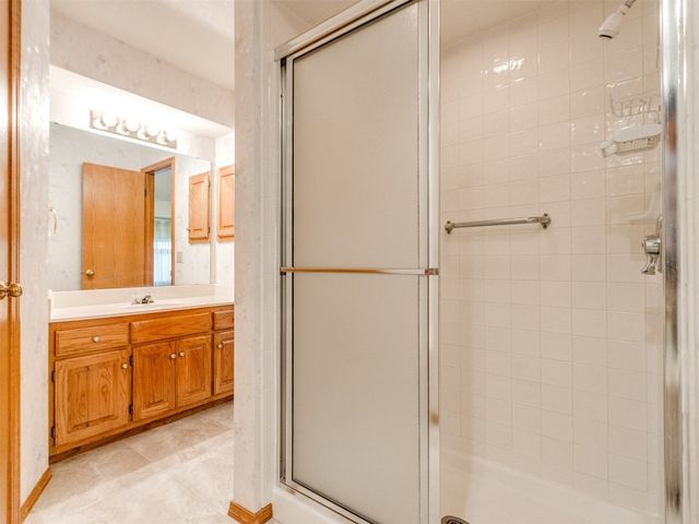 1717 Park View Place, Edmond, OK 73003