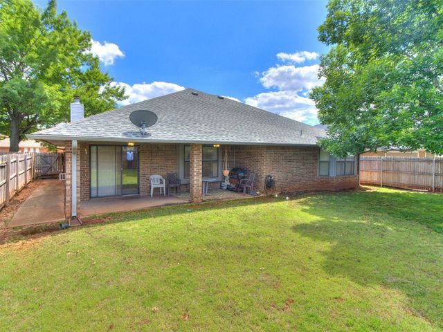 1717 Park View Place, Edmond, OK 73003
