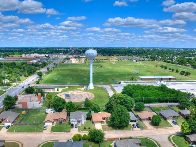 1717 Park View Place, Edmond, OK 73003