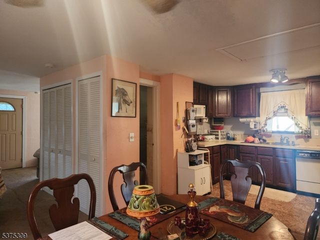 24 Roseland Ave, Wanaque Boro, NJ 07420