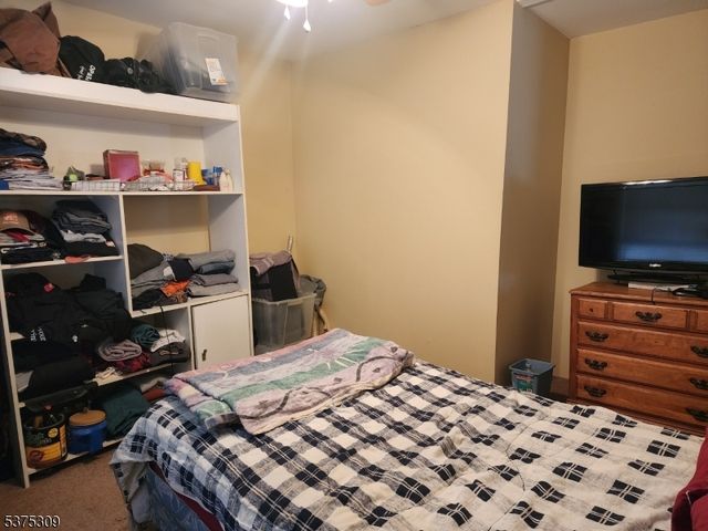 24 Roseland Ave, Wanaque Boro, NJ 07420