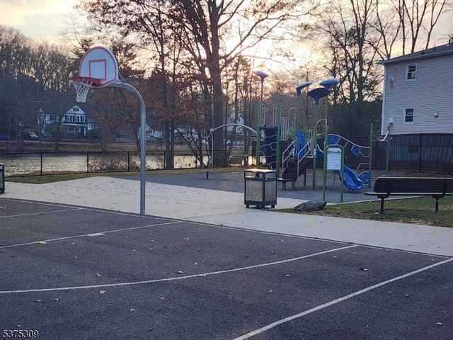 24 Roseland Ave, Wanaque Boro, NJ 07420