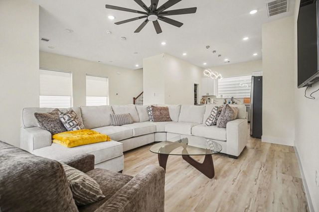 4310 Alice Street, Houston, TX 77021