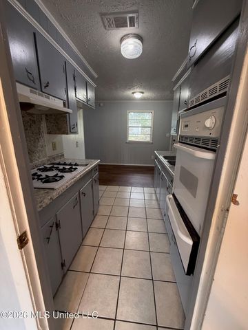 6735 Harry S Truman Drive, Jackson, MS 39213