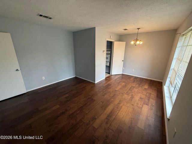 6735 Harry S Truman Drive, Jackson, MS 39213