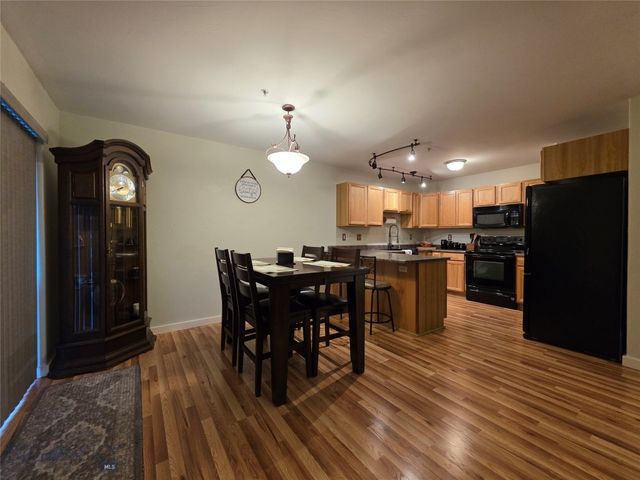 1124 Cruiser Lane J, Belgrade, MT 59714