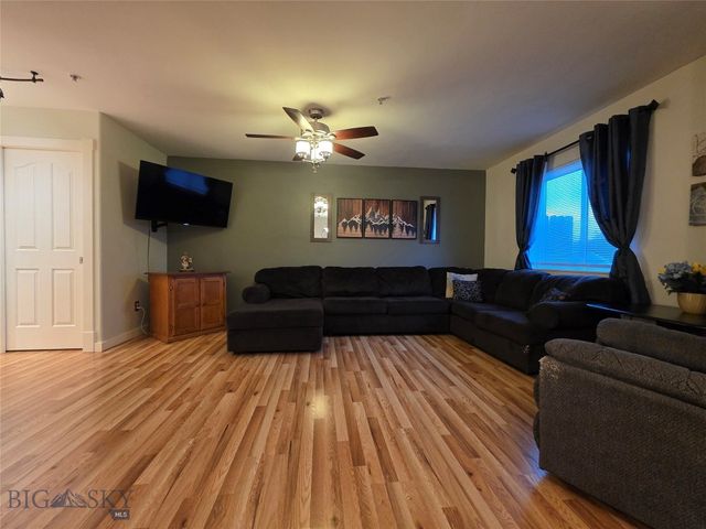 1124 Cruiser Lane J, Belgrade, MT 59714