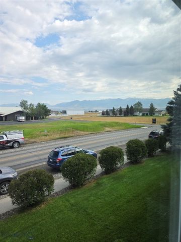 1124 Cruiser Lane J, Belgrade, MT 59714