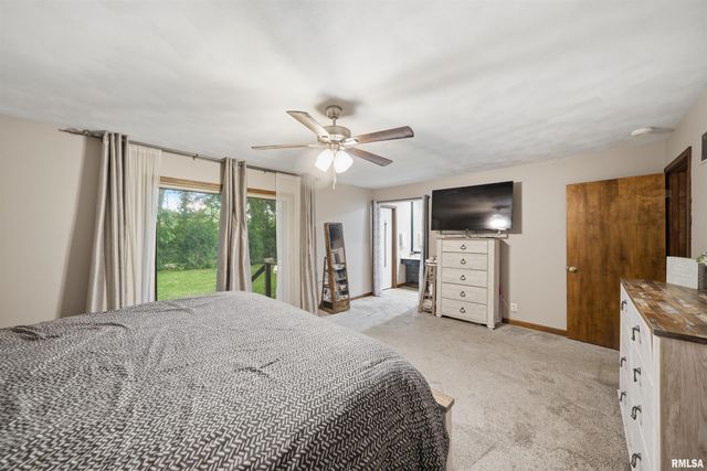6229 N POST OAK Road, Peoria, IL 61615
