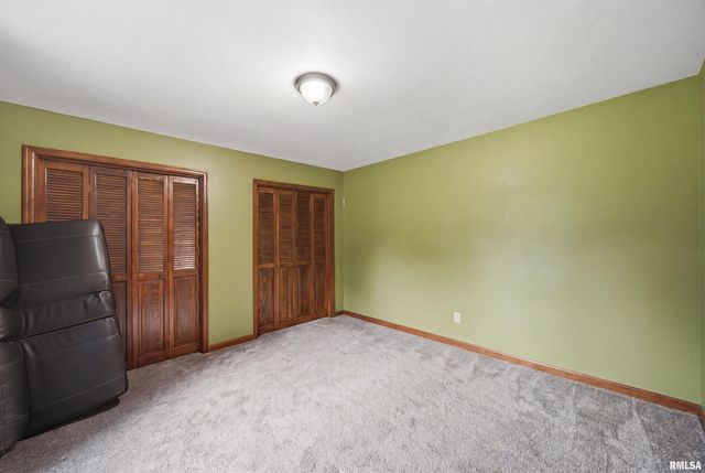 6229 N POST OAK Road, Peoria, IL 61615