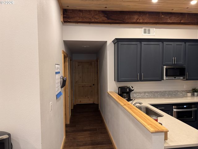 7524 Se 52ND Ave, Portland, OR 97206