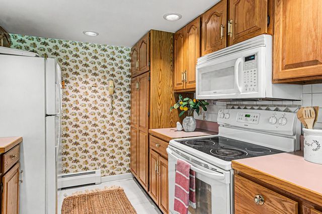 45 Orchard Terrace, Winooski, VT 05404