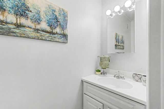 45 Orchard Terrace, Winooski, VT 05404