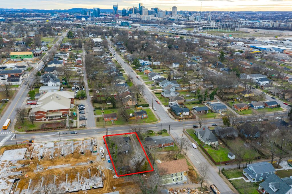 217 Cleveland St, Nashville, TN 37207