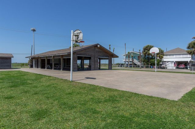 16703 Curlew Road, Jamaica Beach, TX 77554