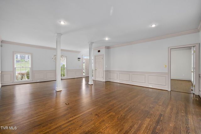 1221 Radcliffe Avenue, Kingsport, TN 37664