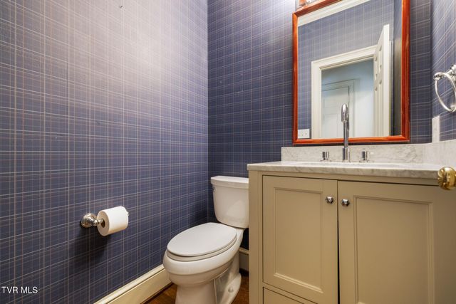 1221 Radcliffe Avenue, Kingsport, TN 37664