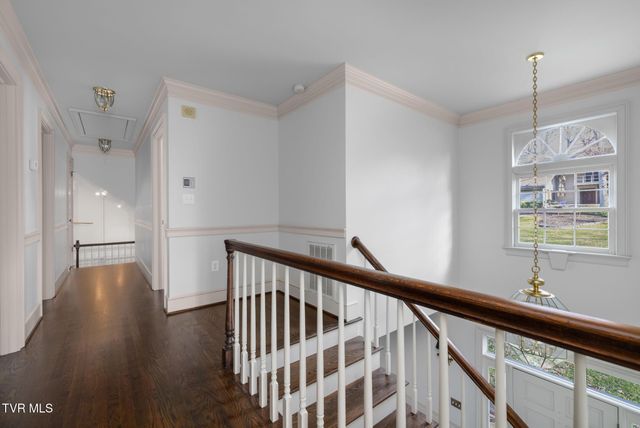 1221 Radcliffe Avenue, Kingsport, TN 37664