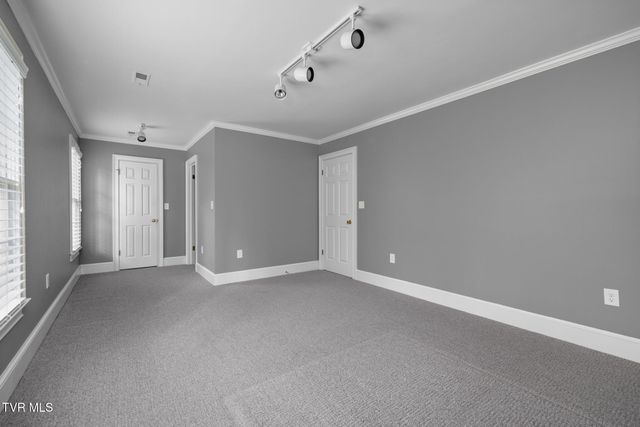 1221 Radcliffe Avenue, Kingsport, TN 37664