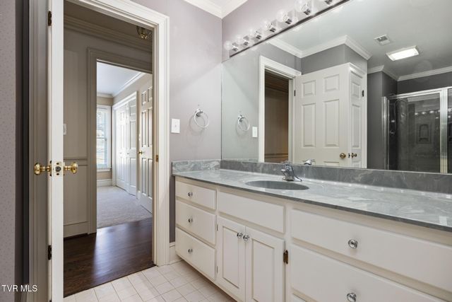 1221 Radcliffe Avenue, Kingsport, TN 37664