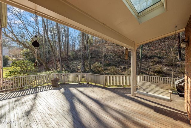 1221 Radcliffe Avenue, Kingsport, TN 37664